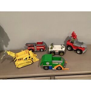 Assorted PAW patrol vehicles‎ cars lot